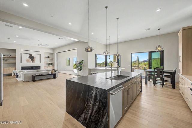 31601 N Black Cross Road, Scottsdale, AZ 85266
