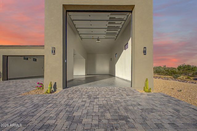 31601 N Black Cross Road, Scottsdale, AZ 85266
