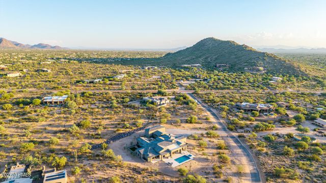 31601 N Black Cross Road, Scottsdale, AZ 85266
