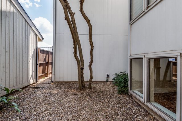 5934 Glen Heather Drive, Dallas, TX 75252