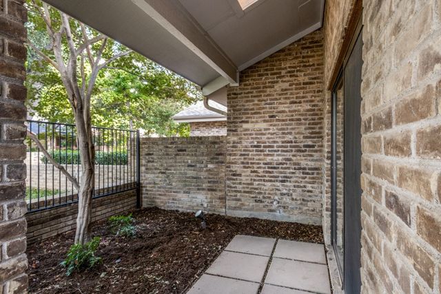 5934 Glen Heather Drive, Dallas, TX 75252