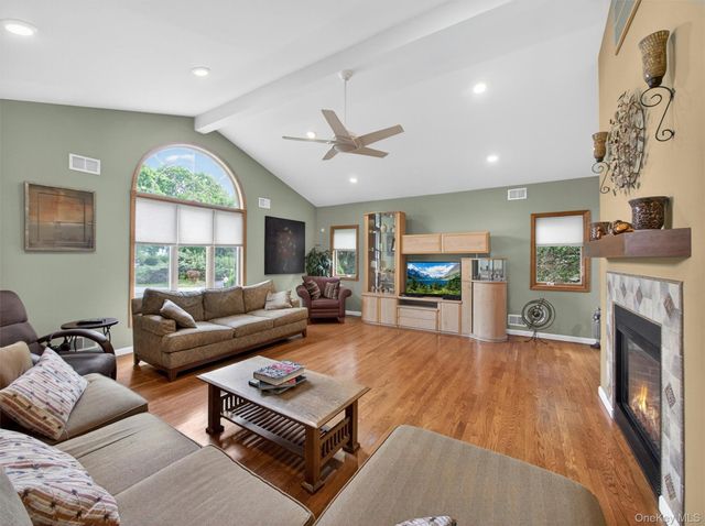 1 Wilton Circle, New City, NY 10956