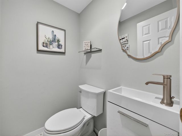 1 Wilton Circle, New City, NY 10956