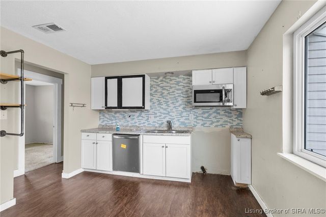 1920 Vienna Road, Charlestown, IN 47111