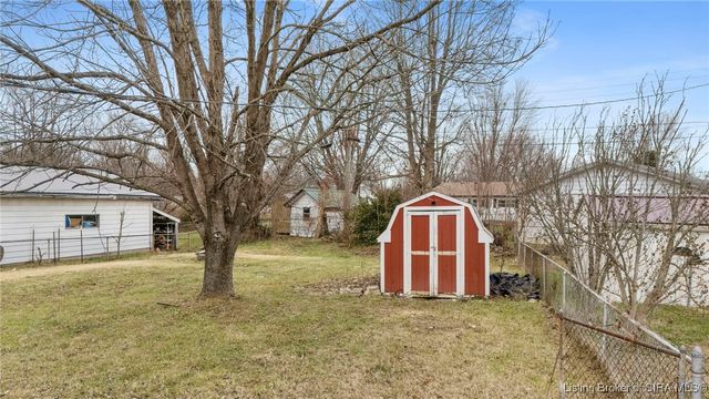 1920 Vienna Road, Charlestown, IN 47111