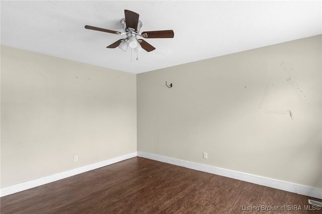 1920 Vienna Road, Charlestown, IN 47111