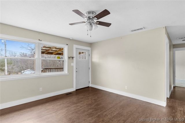 1920 Vienna Road, Charlestown, IN 47111