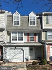 31 STONESHIRE DR, Glassboro, NJ 08028