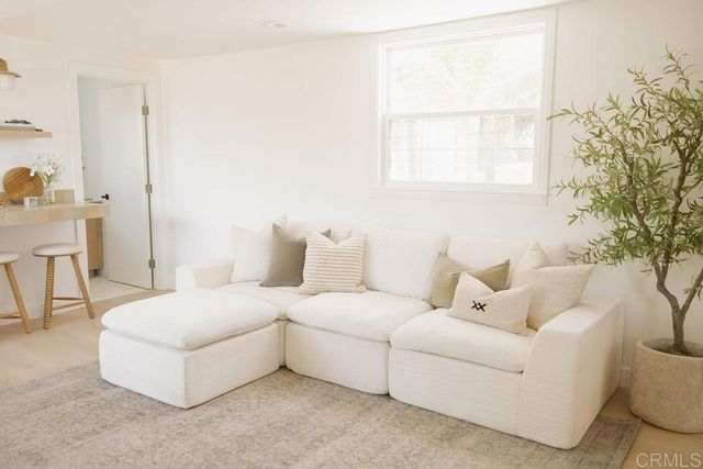 1806 Stewart Street, Oceanside, CA 92054
