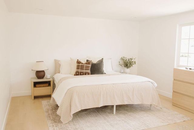 1806 Stewart Street, Oceanside, CA 92054