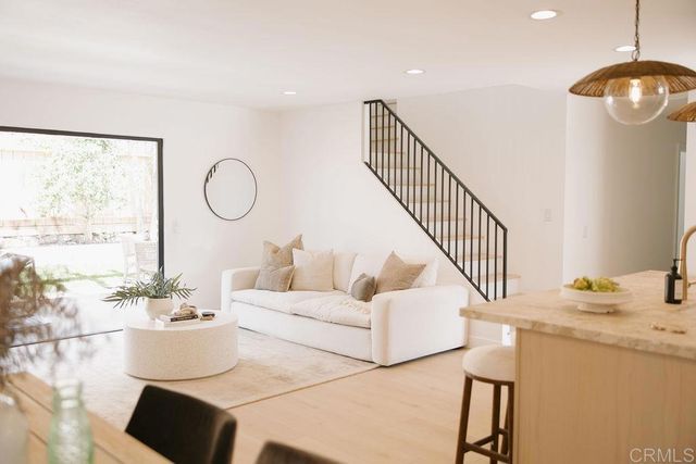 1806 Stewart Street, Oceanside, CA 92054