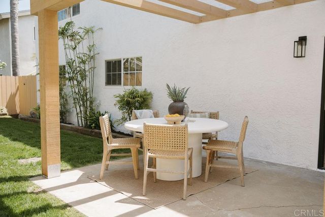 1806 Stewart Street, Oceanside, CA 92054