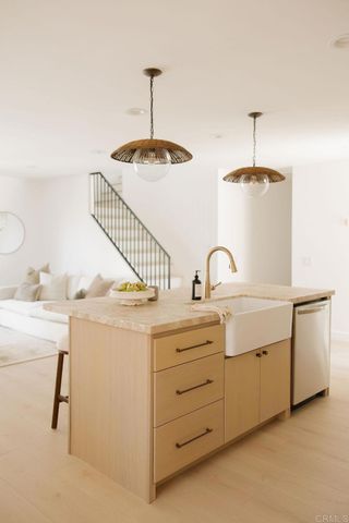 1806 Stewart Street, Oceanside, CA 92054