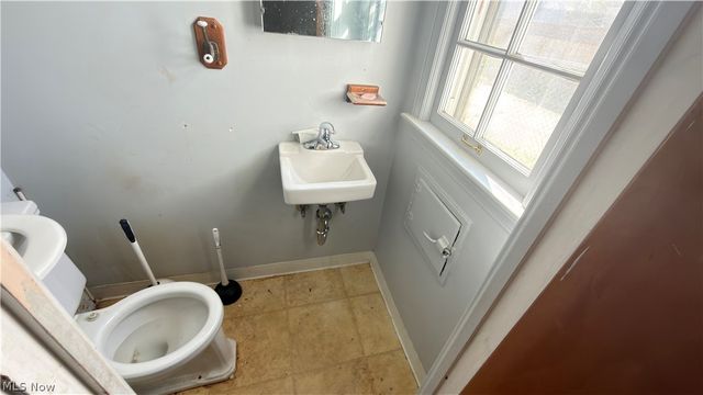 3074 Keswick Road, Shaker Heights, OH 44120