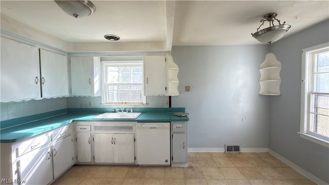 3074 Keswick Road, Shaker Heights, OH 44120