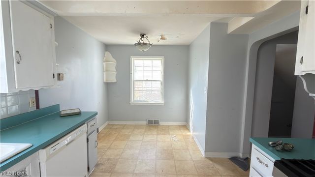 3074 Keswick Road, Shaker Heights, OH 44120