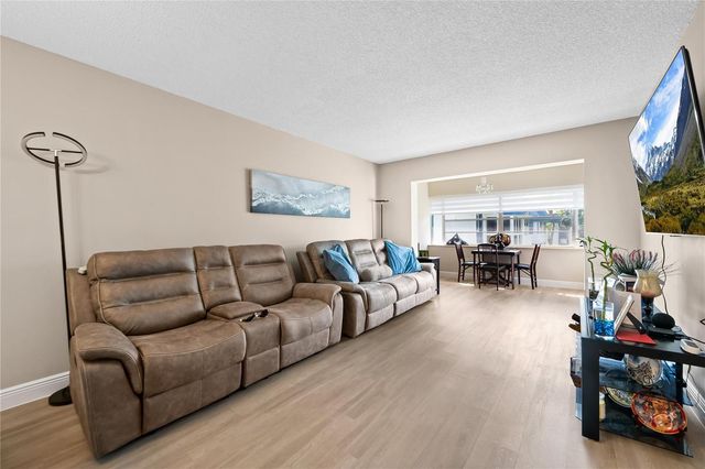 3090 Holiday Springs Boulevard 306, Margate, FL 33063