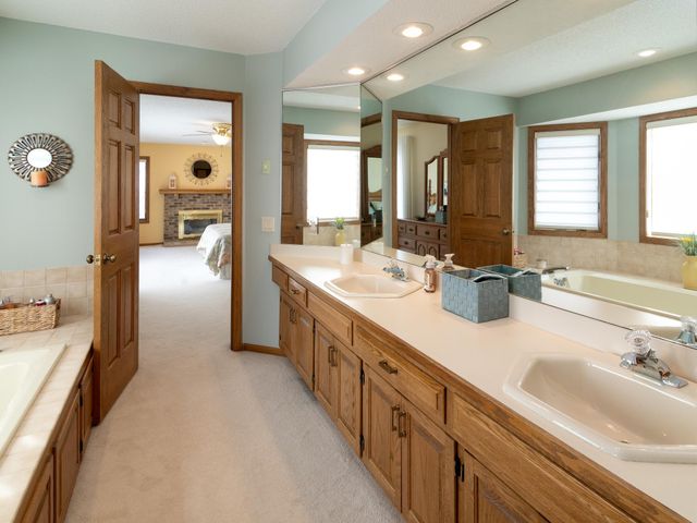 3109 W 135th Circle, Burnsville, MN 55337