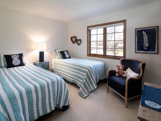 3109 W 135th Circle, Burnsville, MN 55337