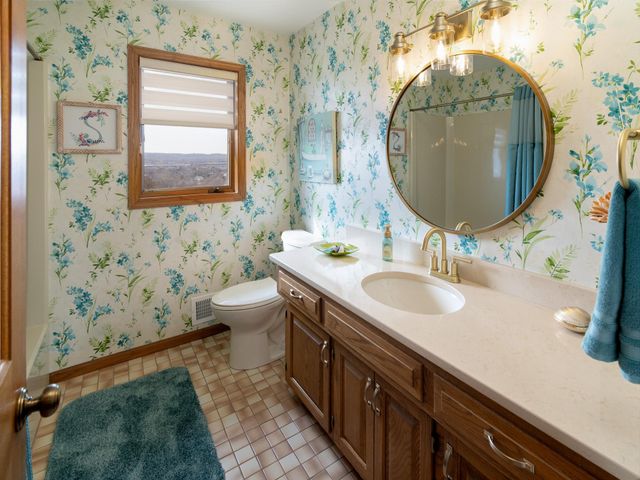 3109 W 135th Circle, Burnsville, MN 55337