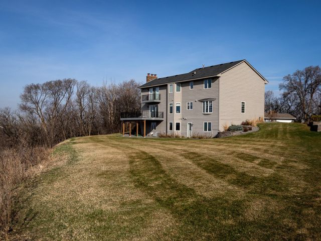 3109 W 135th Circle, Burnsville, MN 55337