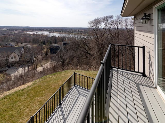 3109 W 135th Circle, Burnsville, MN 55337