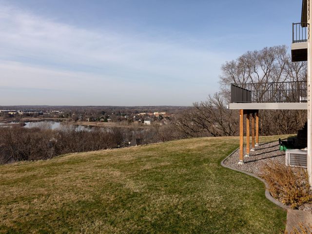 3109 W 135th Circle, Burnsville, MN 55337