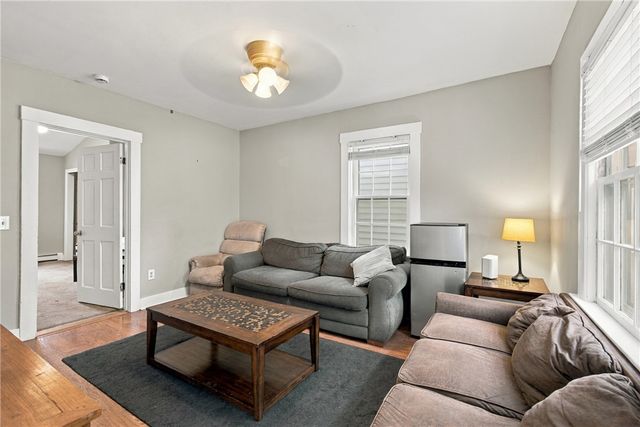82 Burnside Avenue 2, Newport, RI 02840