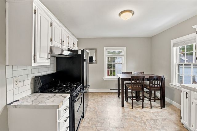 82 Burnside Avenue 2, Newport, RI 02840