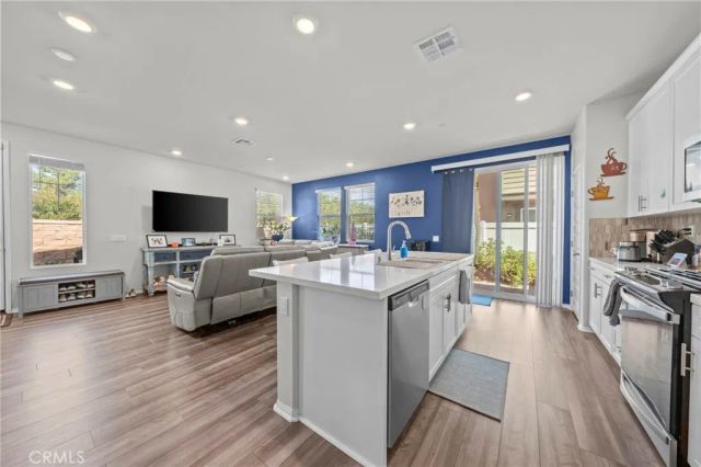 40512 Birchfield, Temecula, CA 92591