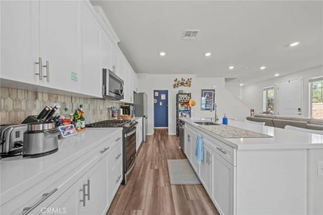 40512 Birchfield, Temecula, CA 92591