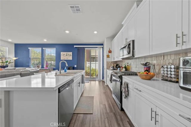 40512 Birchfield, Temecula, CA 92591