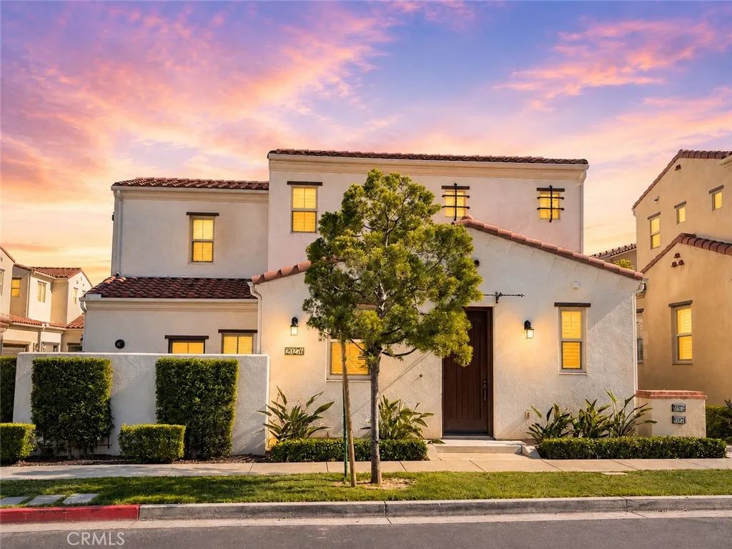 20276 Pienza, Porter Ranch, CA 91326
