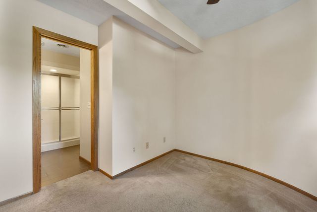 1650 Prairie Vista Drive, Bettendorf, IA 52722