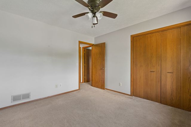 1650 Prairie Vista Drive, Bettendorf, IA 52722