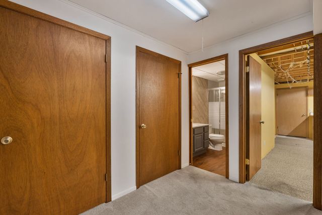 1650 Prairie Vista Drive, Bettendorf, IA 52722