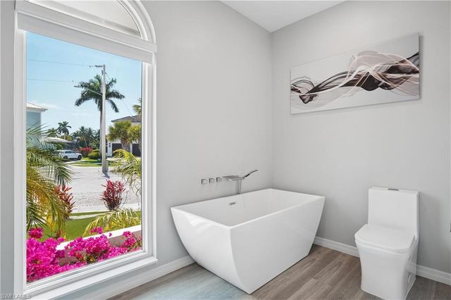 1775 Waterfall CT, Marco Island, FL 34145