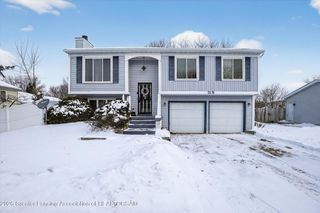 115 E Claremore Drive, Lansing, MI 48911
