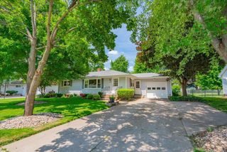 708 Columbia Avenue, Deforest, WI 53532