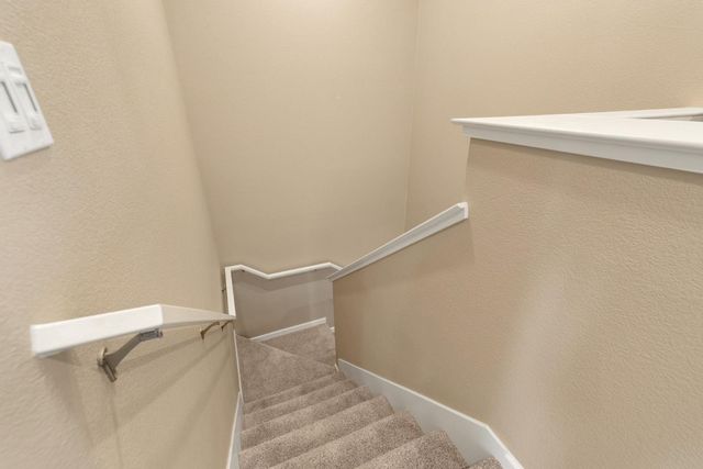 133 Llano De Los Robles Avenue 3, San Jose, CA 95136