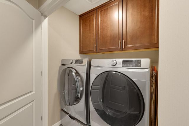 133 Llano De Los Robles Avenue 3, San Jose, CA 95136