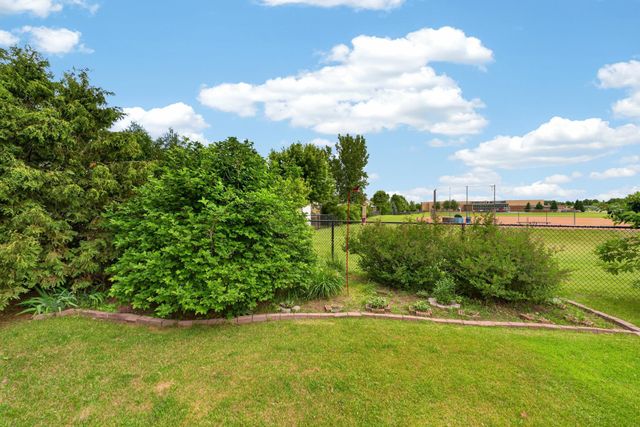 806 Marion Street SE, Isanti, MN 55040