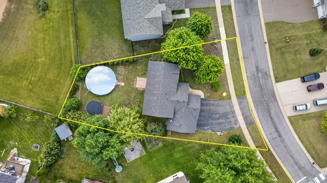 806 Marion Street SE, Isanti, MN 55040