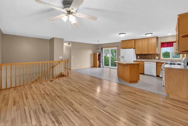 806 Marion Street SE, Isanti, MN 55040