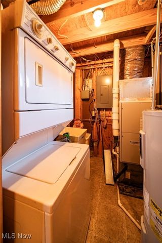 35 Billow Beach, Ashtabula, OH 44004