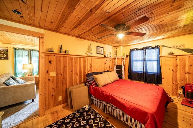 35 Billow Beach, Ashtabula, OH 44004