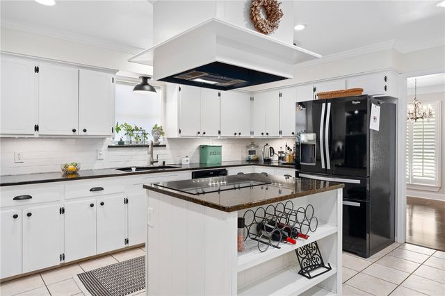 53 Camden Pl, Corpus Christi, TX 78412