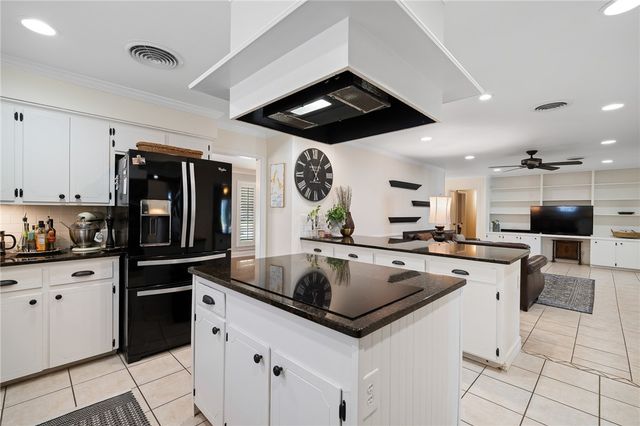 53 Camden Pl, Corpus Christi, TX 78412