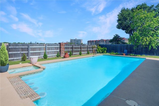 53 Camden Pl, Corpus Christi, TX 78412