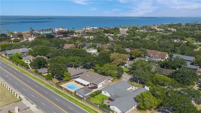 53 Camden Pl, Corpus Christi, TX 78412